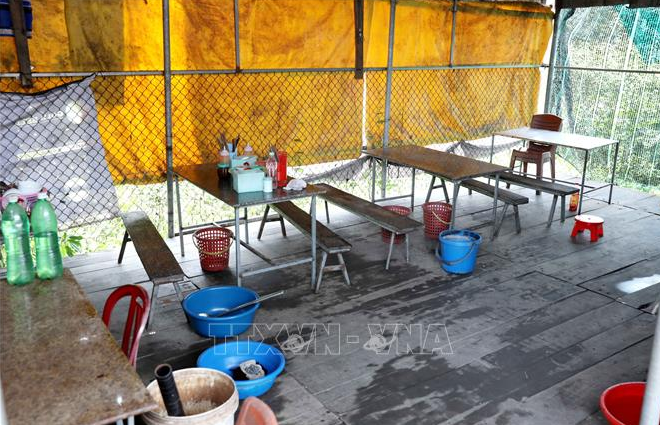 2 người tử vong sau khi ăn tiết canh tại quán trong thôn