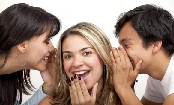3 thói quen khiến phụ nữ trung niên mất điểm sang trọng