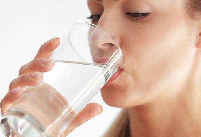 Dừng ngay 4 kiểu uống nước này kẻo bào mòn gan thận của bạn, tuổi thọ ngày càng rút ngắn