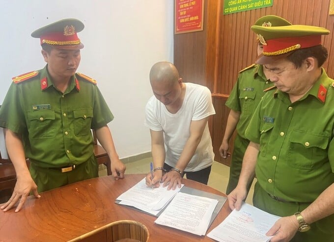 “Thầy chùa” Nguyễn Minh Phúc bị bắt vì lừa đảo chiếm đoạt tài sản