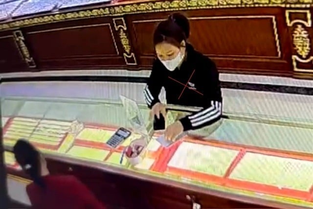 Cô gái trẻ cướp tiệm vàng tại Đô Lương - Nghệ An khai gì với công an?