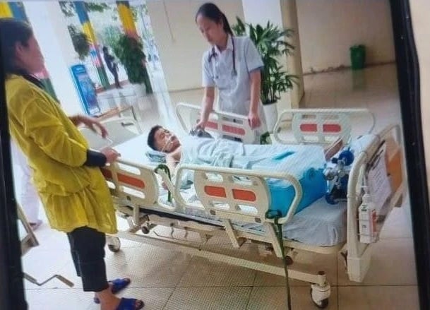 Thanh Hóa: Sau khi ăn bim bim và mì cay, hai cháu bé co giật bất thường, phải nhập viện