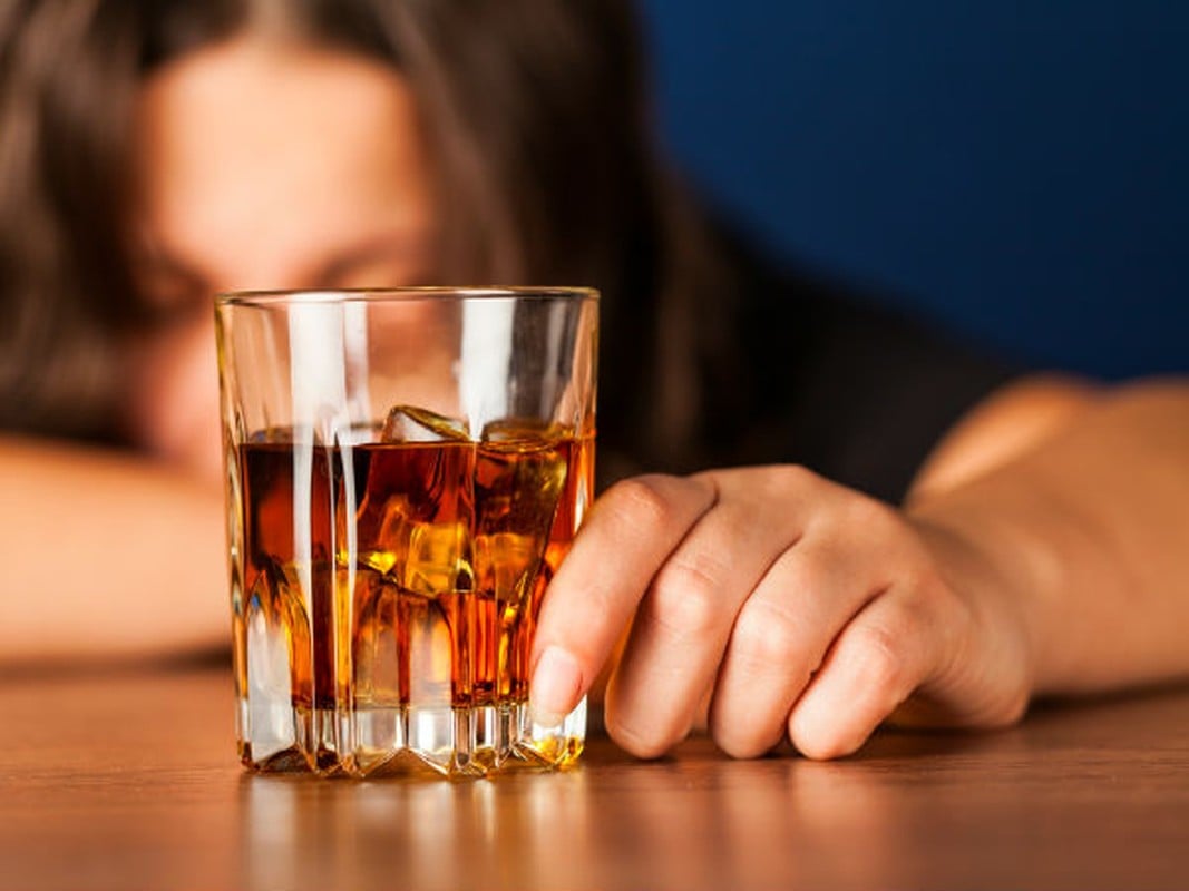 Giật mình thức uống có thể gây ra 7 bệnh ung thư