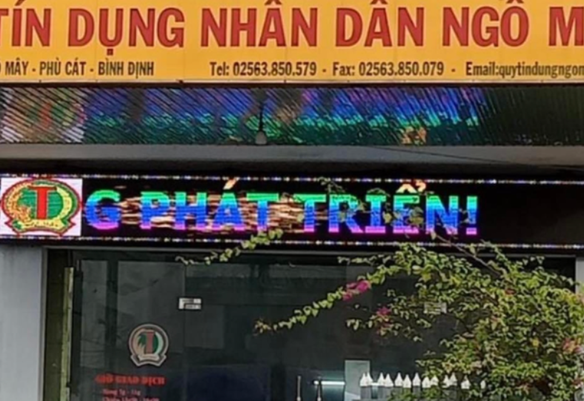 Quan hệ ngoài luồng, loạt lãnh đạo người mất chức, kẻ nhận 