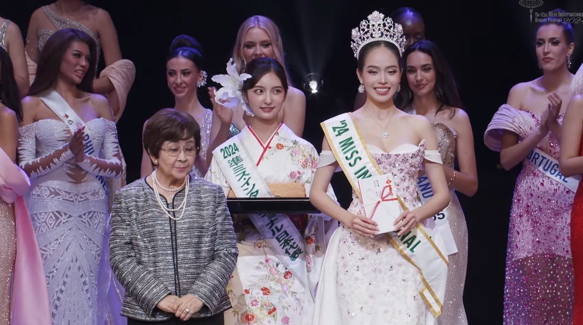 HOT: 'Chánh cung' Thanh Thuỷ chính thức đăng quang Miss International 2024, ứng xử 'nuốt mic' nức lòng người hâm mộ