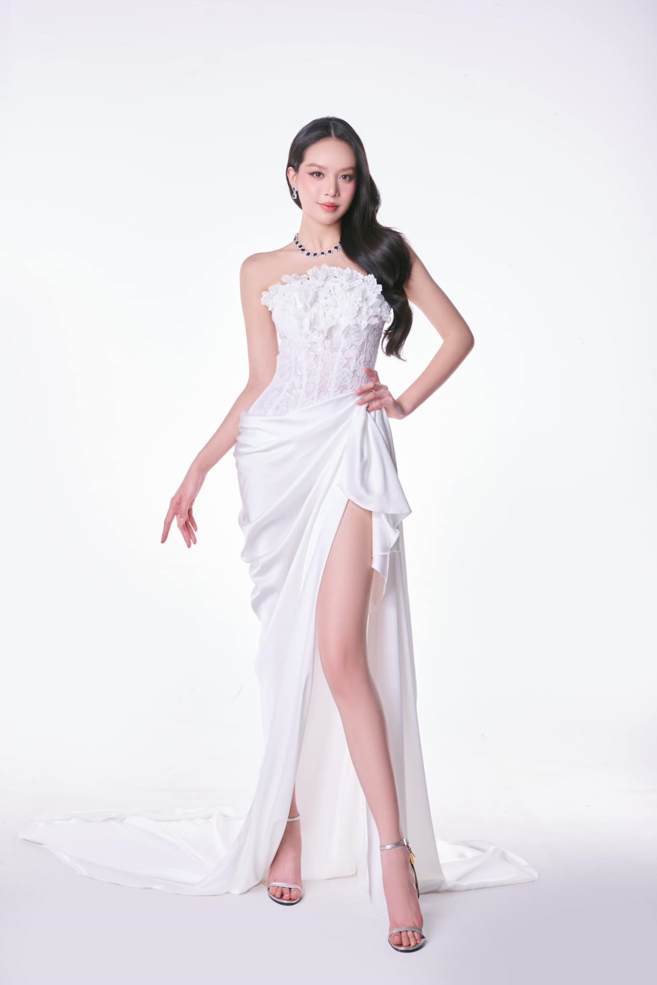 HOT: 'Chánh cung' Thanh Thuỷ chính thức đăng quang Miss International 2024, ứng xử 'nuốt mic' nức lòng người hâm mộ