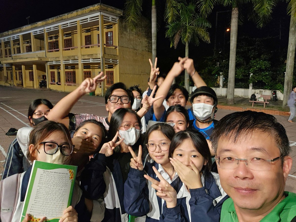 Con trượt lớp 10- hãy luôn ở bên con, nhất là khi thất bại