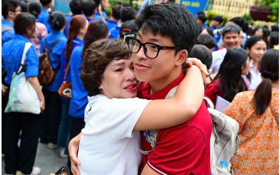 Con trượt lớp 10- hãy luôn ở bên con, nhất là khi thất bại