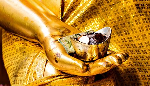 Tiền nhiều để làm gì?