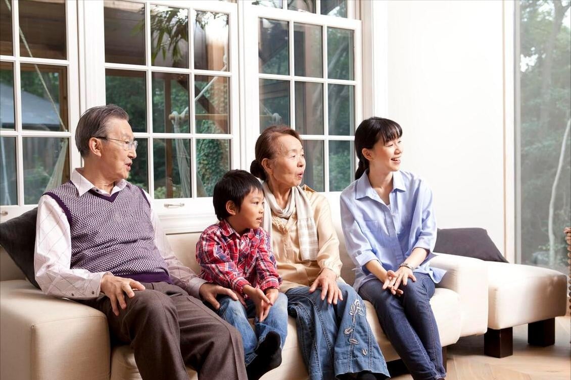 Hóa ra bình yên tuổi già nằm ngay trong căn nhà của mỗi người