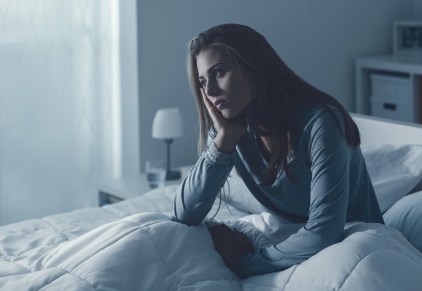 Cảnh báo nguy hiểm khi thường xuyên thức giấc 3 - 4 giờ sáng