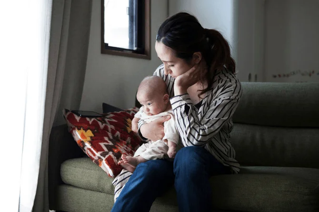 Vợ chồng sống chung mà như hai người xa lạ