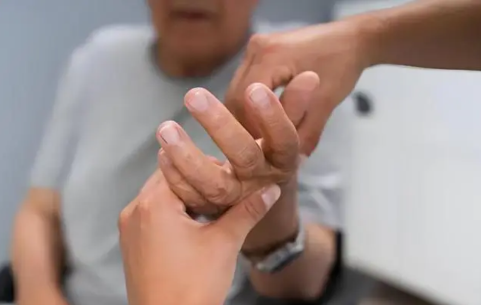 Dấu hiệu thầm lặng cảnh báo tắc nghẽn mạch máu