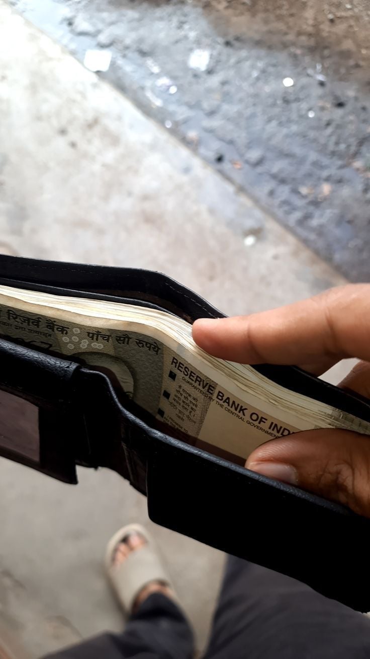 Nhìn đàn ông tiêu tiền biết tiểu nhân hay quân tử, “tiền ở đâu, trái tim ở đó” nghĩa là gì?